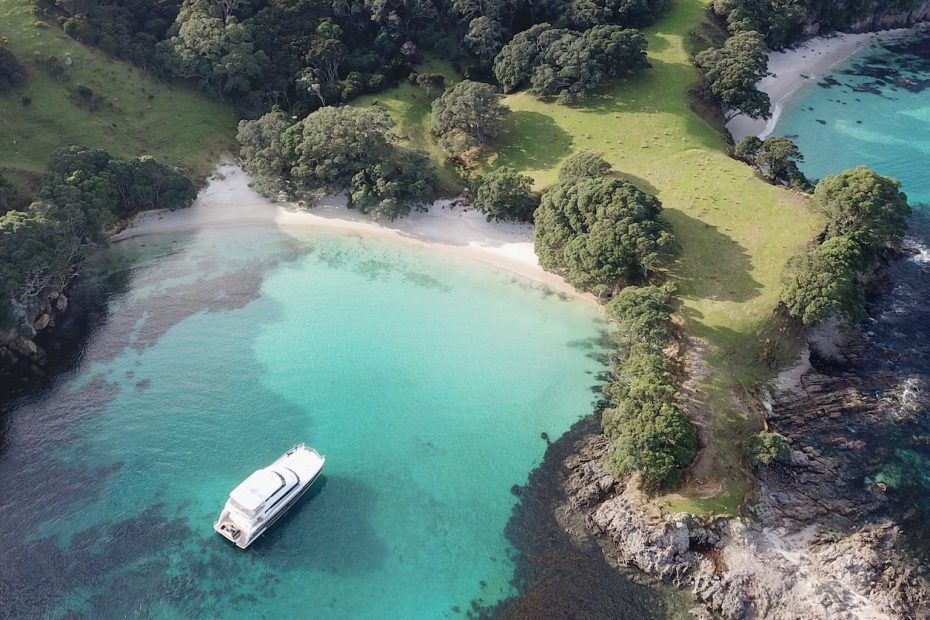 Luxury Private Cruising in Australia and New Zealand