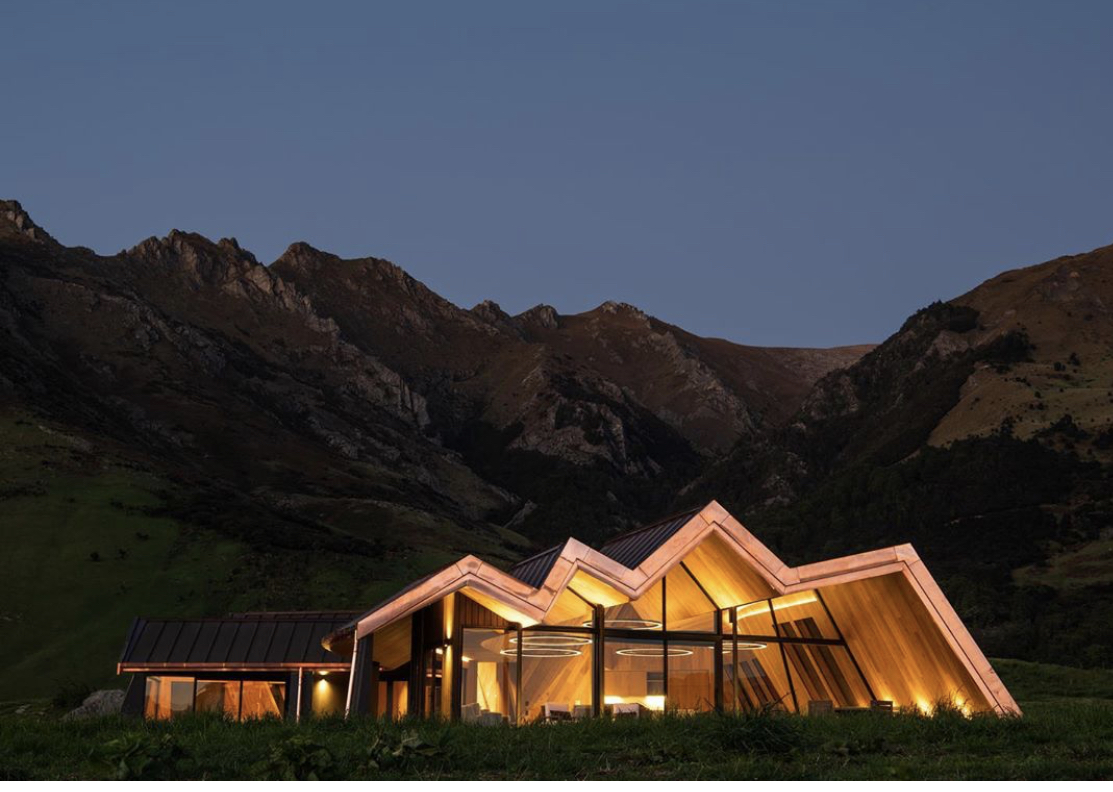 Private luxury accommodation Mt Isthmus exclusive private villa Lake Hawea New Zealand