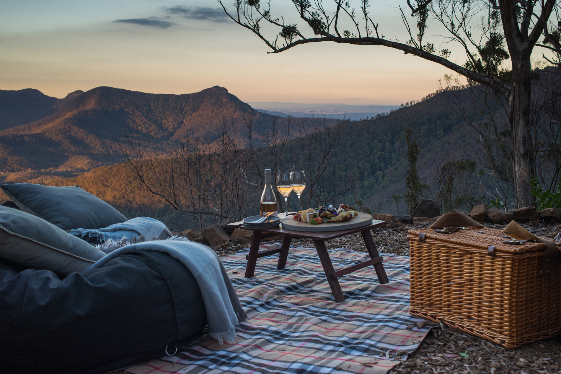 Picnic with View, Spicers Peak Lodge