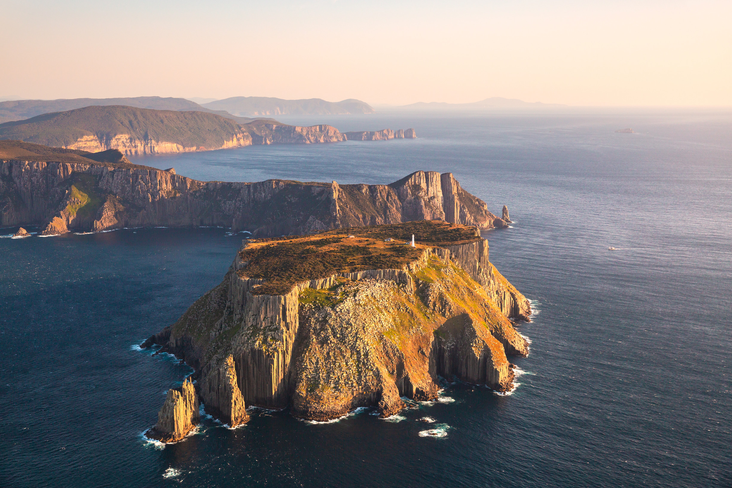 Tasmania: Great Reasons to Travel the Island State