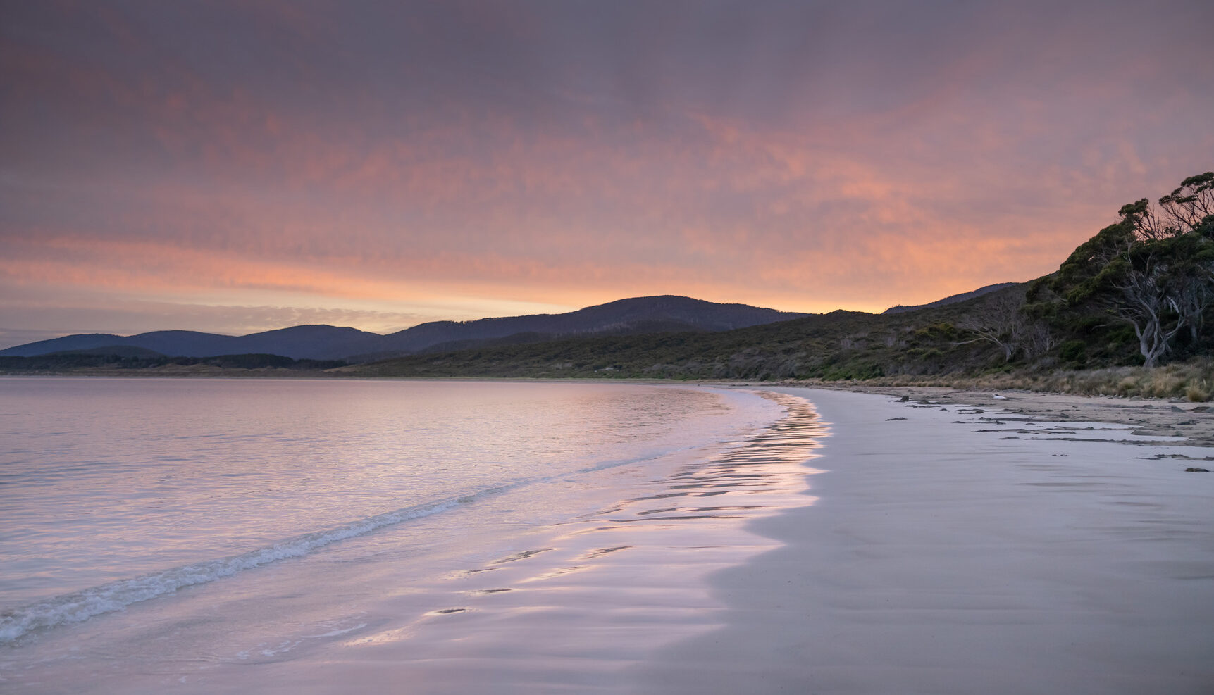 Beach of Cloudy Bay in South Bruny National Park in Tasmania
