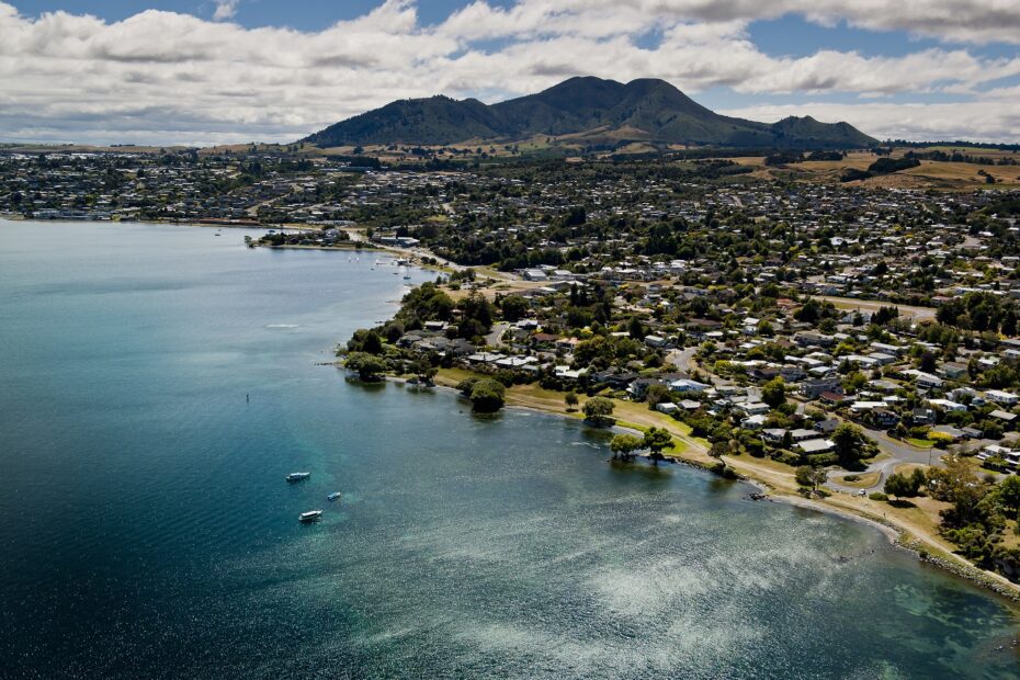 The lakeside town of Taupo