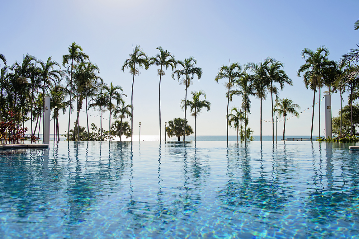 Mindil Beach Casino Resort beachfront accommodation Darwin