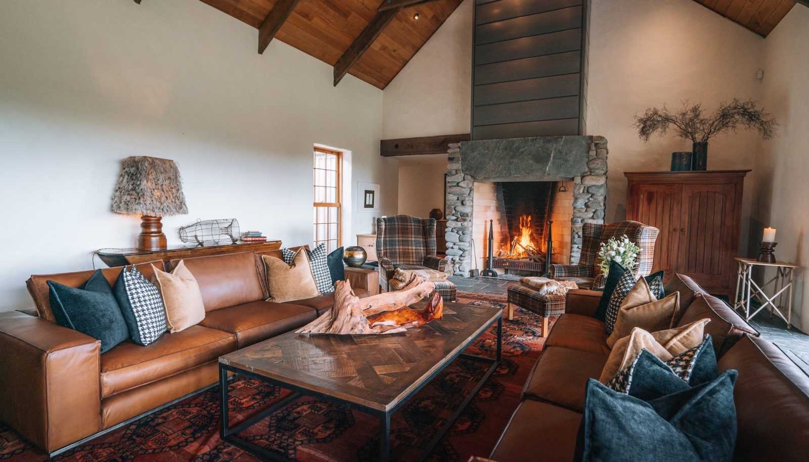 Blakehouse lounge room luxury private villa fishing New Zealand