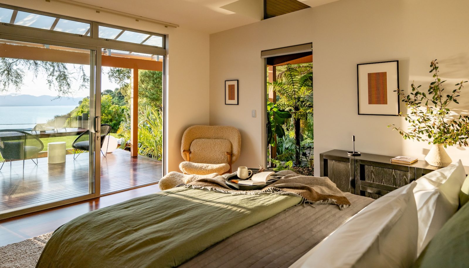 Okoro Villa private villa accommodation near Nelson New Zealand - bedroom
