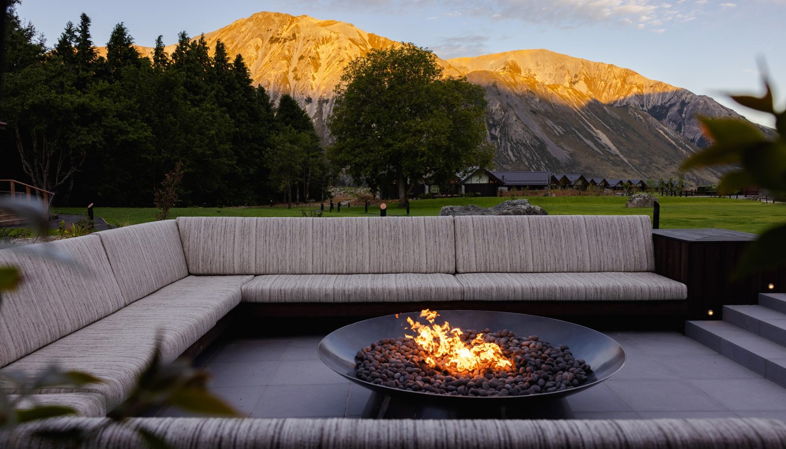 Flockhill Outdoor fireplace at Flockhill